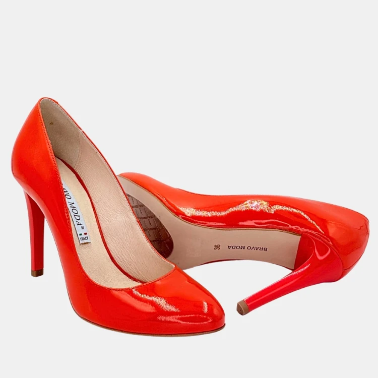 Eleganckie szpilki pomarańczowe BRAVO MODA – skóra lakierowana, obcas 9 cm