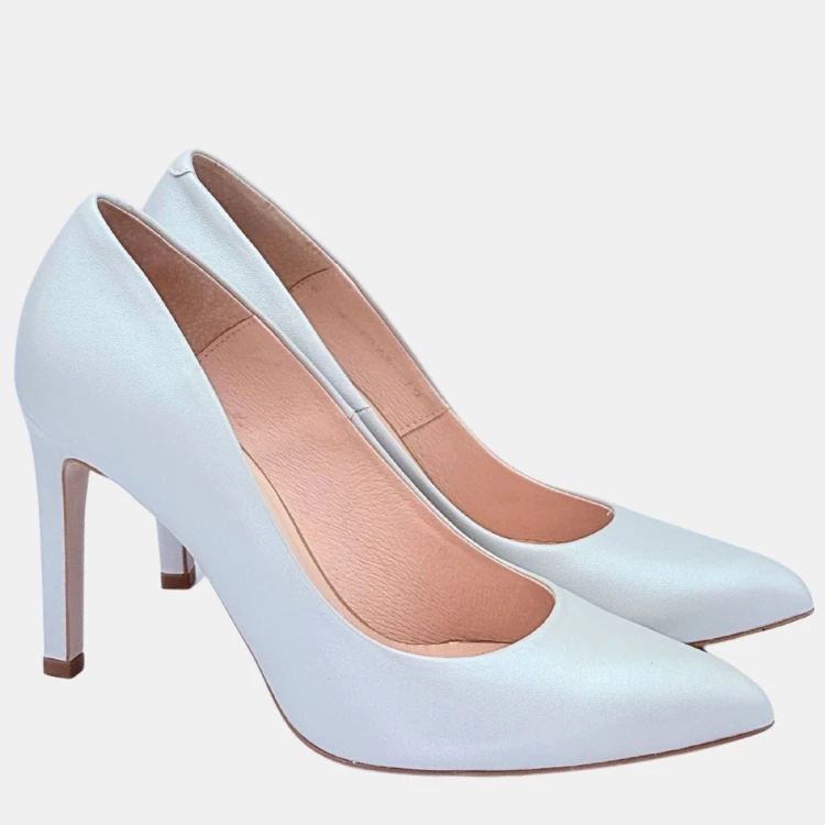 Perłowe szpilki skórzane BRAVO MODA – elegancja i komfort na 9 cm obcasie