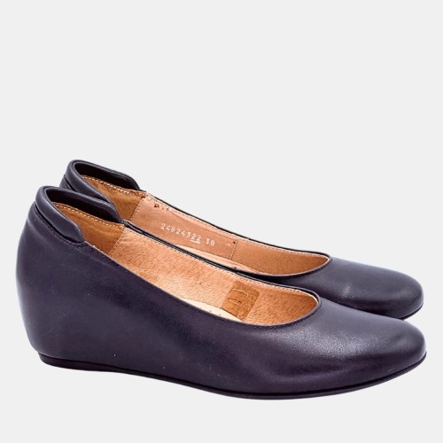 Czarne czółenka EKSBUT – skóra naturalna, koturn 5 cm, zapiętka