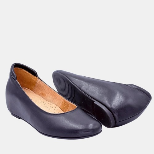 Czarne czółenka EKSBUT – skóra naturalna, koturn 5 cm, zapiętka