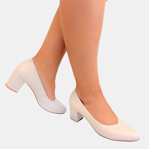 Jasnobeżowe czółenka ślubne Stylowa Para na klocku 6 cm z migdałowym noskiem