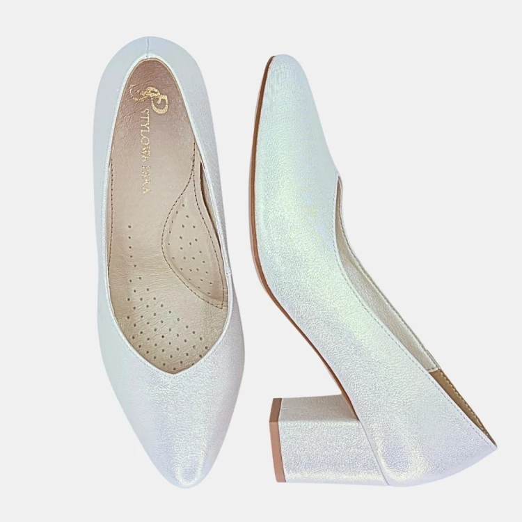 Jasnozłote czółenka ślubne Stylowa Para na klocku 6 cm z migdałowym noskiem