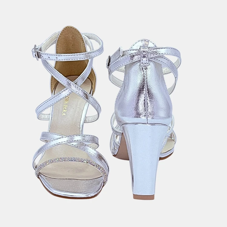 Srebrne sandały damskie z cyrkoniowym paskiem – STYLOWA PARA
