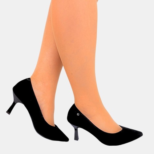 Czarne Zamszowe Szpilki Damskie z Wcięciem w Serek – STYLOWA PARA