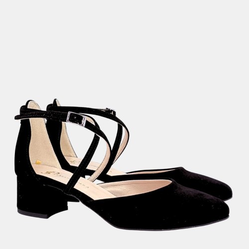 Czarne czółenka zamszowe ,krzyżowane paski ,niskie Stylowa Para