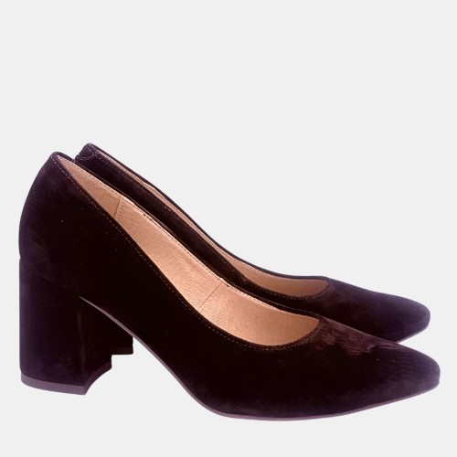 Czółenka damskie zamszowe ciemny brąz – elegancja i komfort na każdą okazję