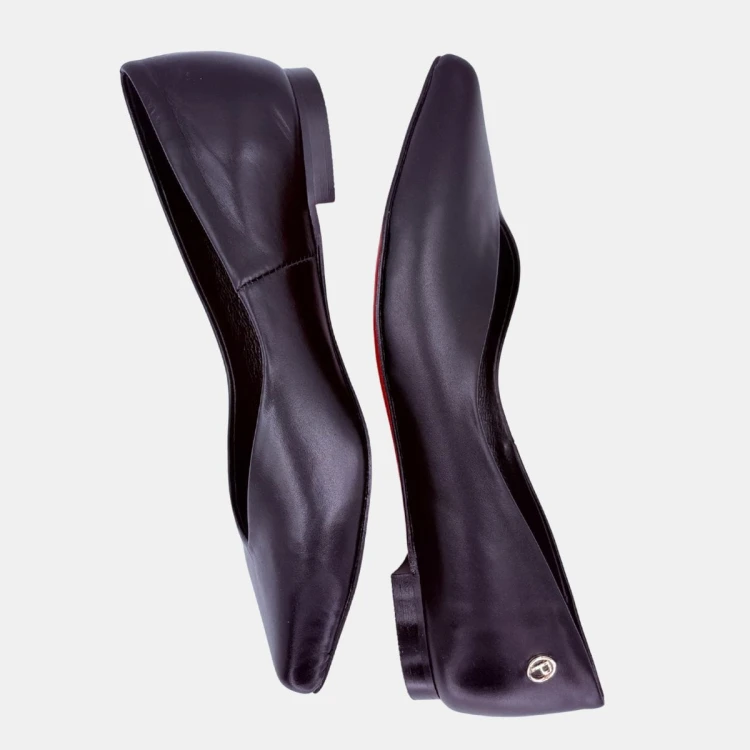 Czarne balerinki Prestige ze skóry naturalnej na niskim obcasie 1 cm