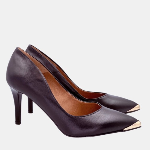 Czółenka damskie czarne skórzane na szpilce 8 cm ze złotą końcówką Stylowa Para