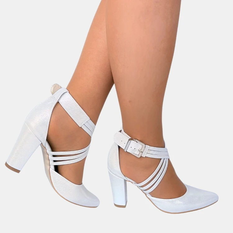 Ślubne czółenka perłowe z paskami przez podbicie, na słupku 9 cm Zan Zara