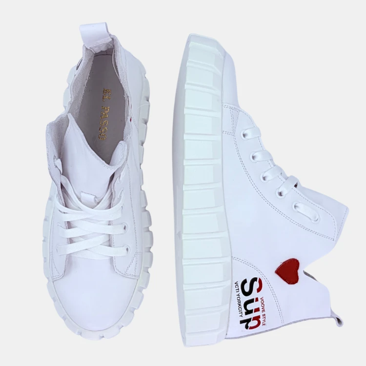Białe sneakersy damskie skórzane z sercem – stylowy model El Passo
